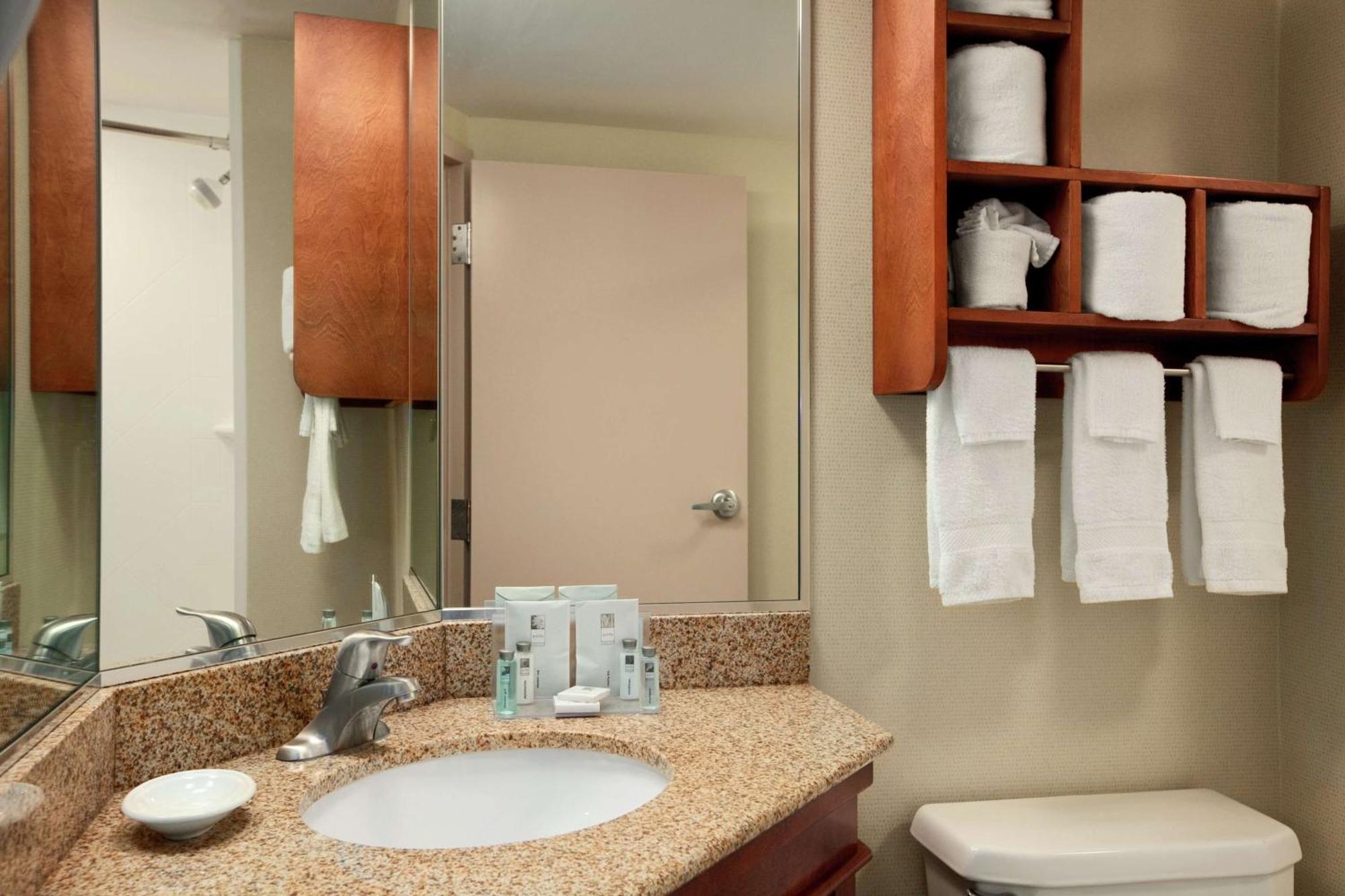 Hampton Inn - York Bagian luar foto